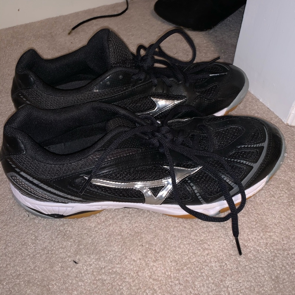Mizuno USA Women’s Volleyball Shoes
